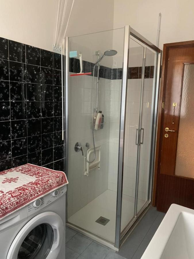 Comfortable Room Suitable 1-2 Pax โบโลญญา ภายนอก รูปภาพ